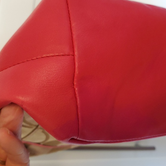 Coach (2011) Signature Jacquard Two-way Shoulder/Crossbody w/ Leather Trim - Picture 6 of 7